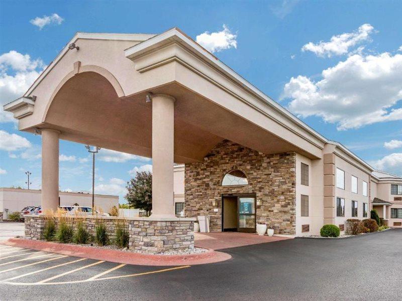 Comfort Inn Ludington Near Us-10 Zewnętrze zdjęcie