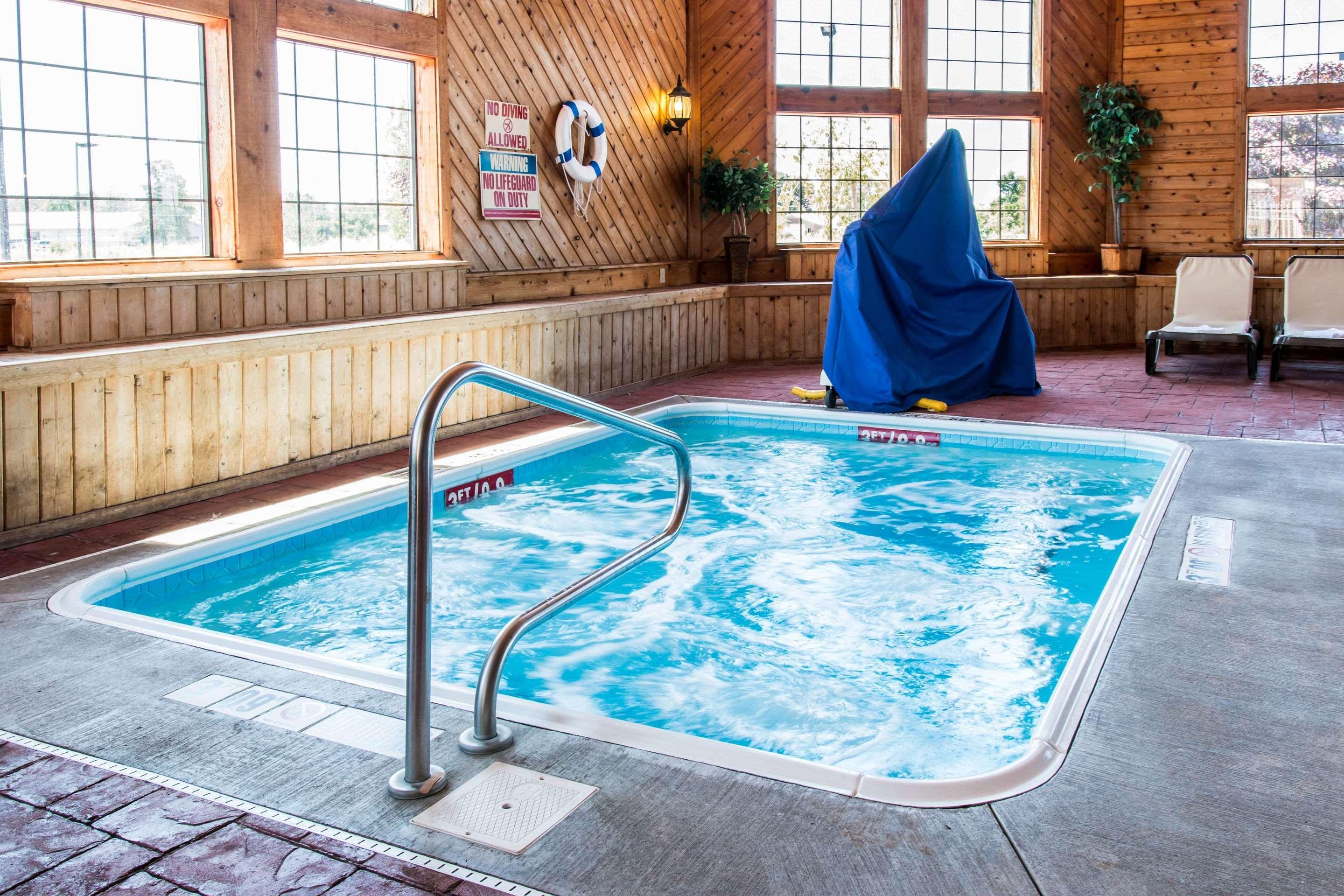 Comfort Inn Ludington Near Us-10 Zewnętrze zdjęcie