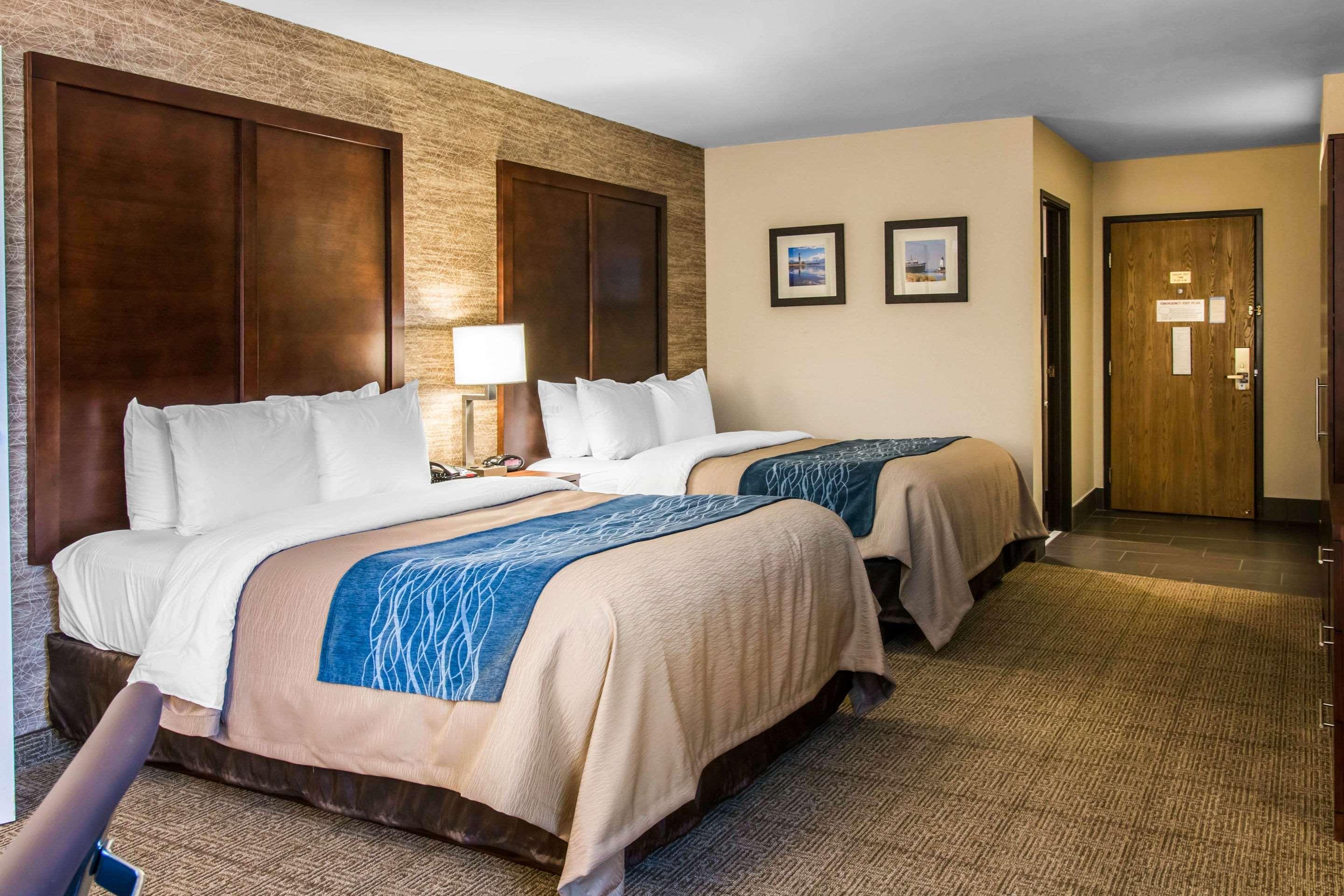 Comfort Inn Ludington Near Us-10 Zewnętrze zdjęcie