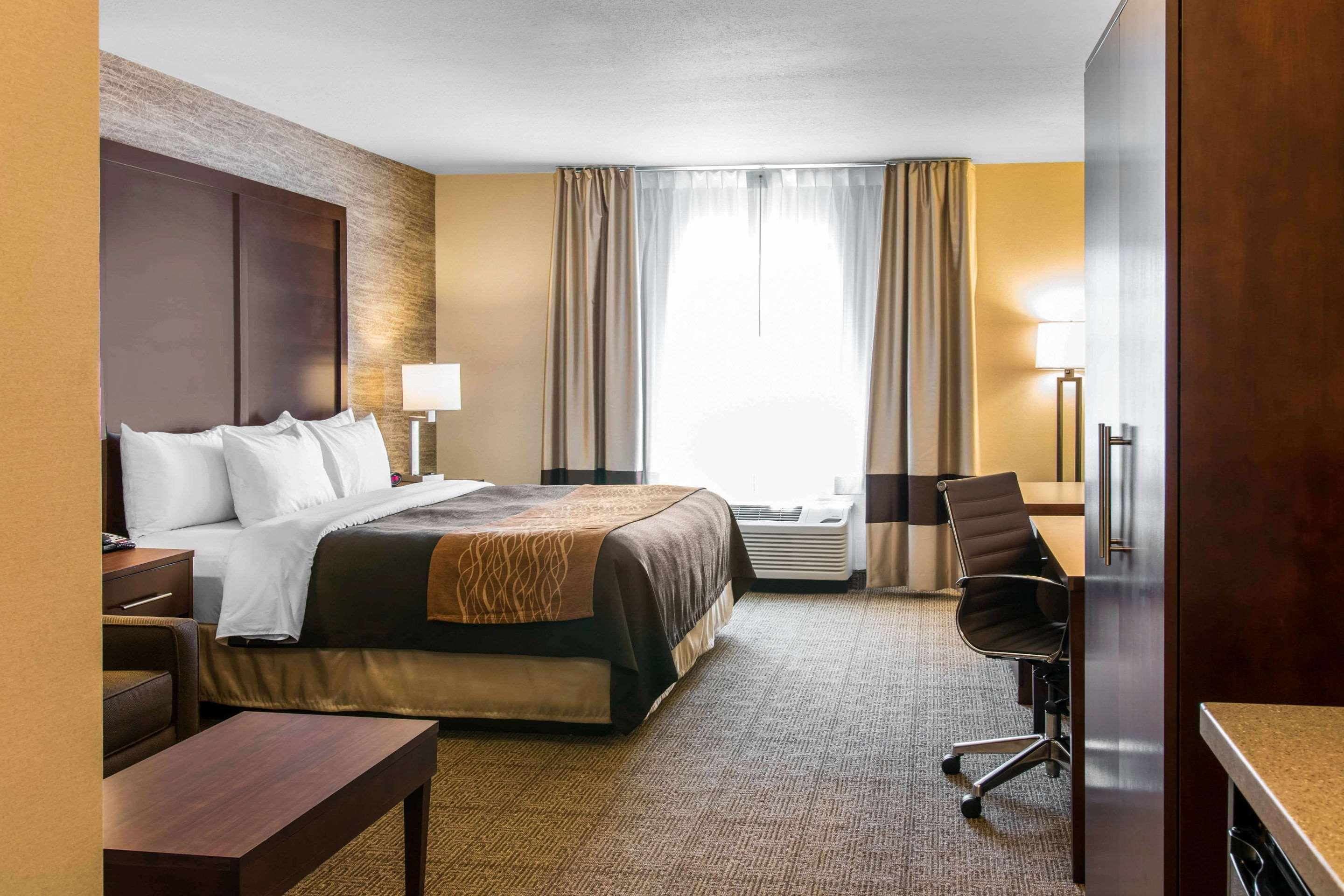Comfort Inn Ludington Near Us-10 Zewnętrze zdjęcie