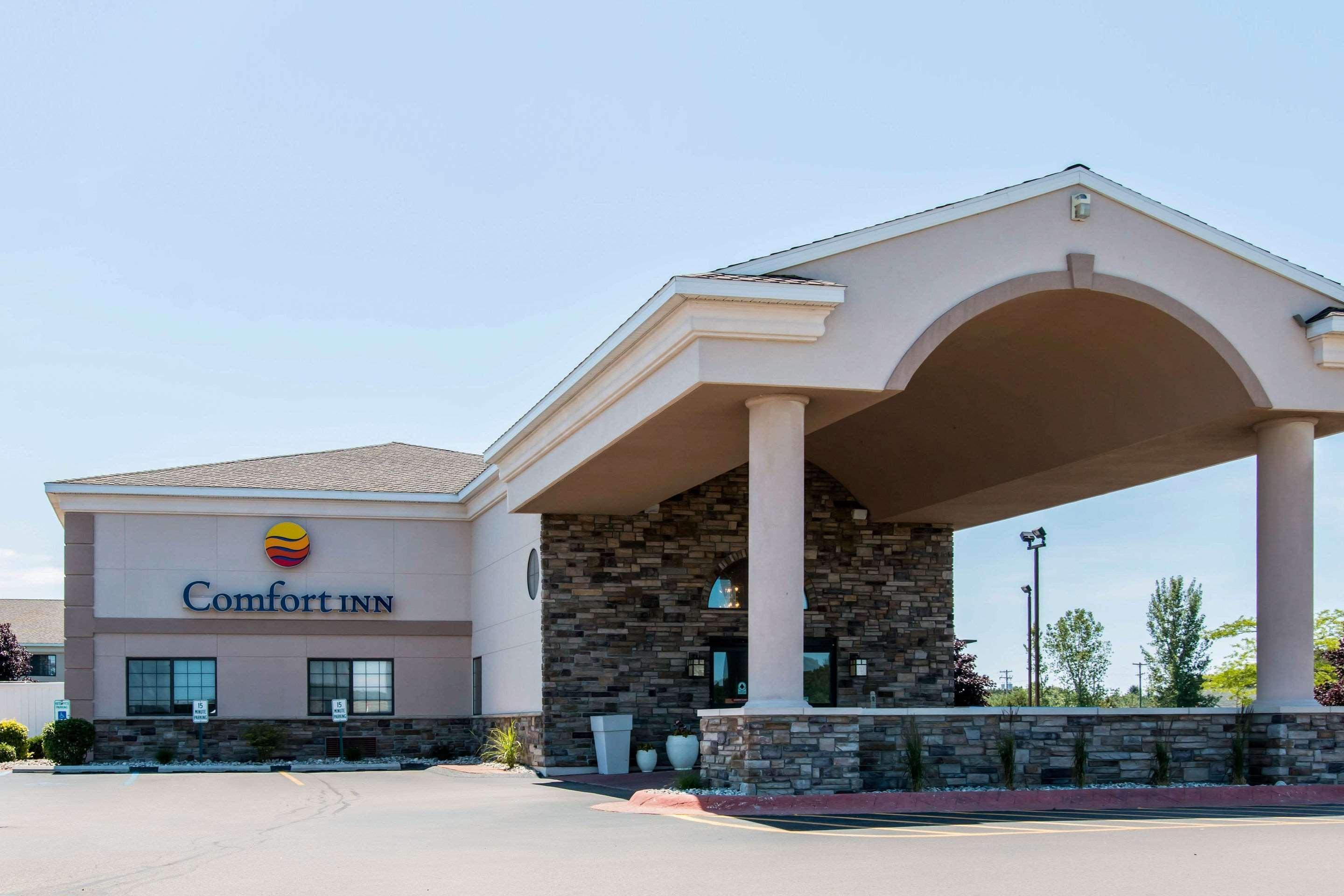 Comfort Inn Ludington Near Us-10 Zewnętrze zdjęcie