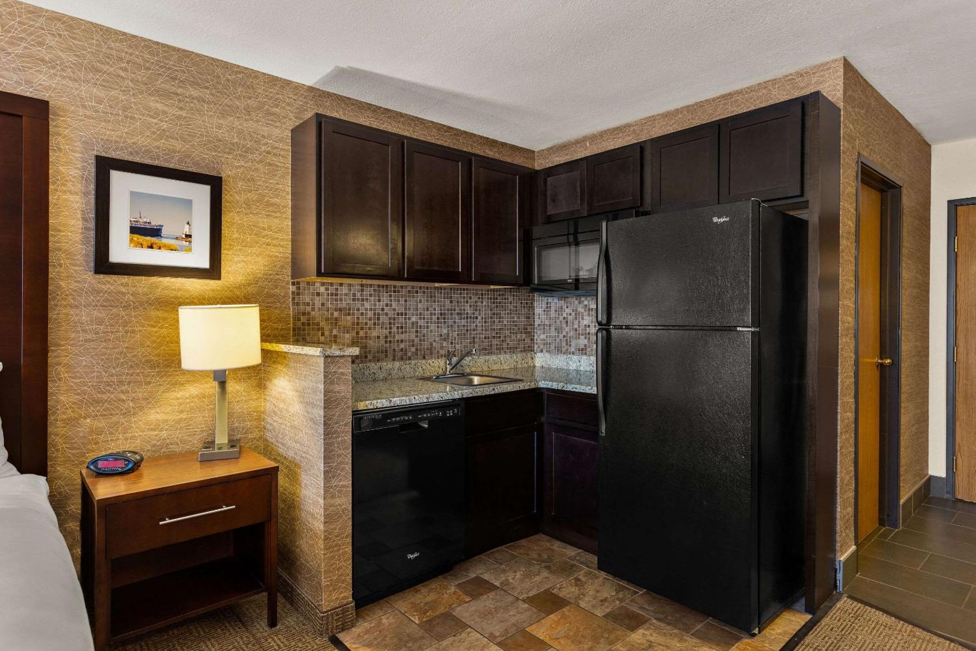 Comfort Inn Ludington Near Us-10 Zewnętrze zdjęcie