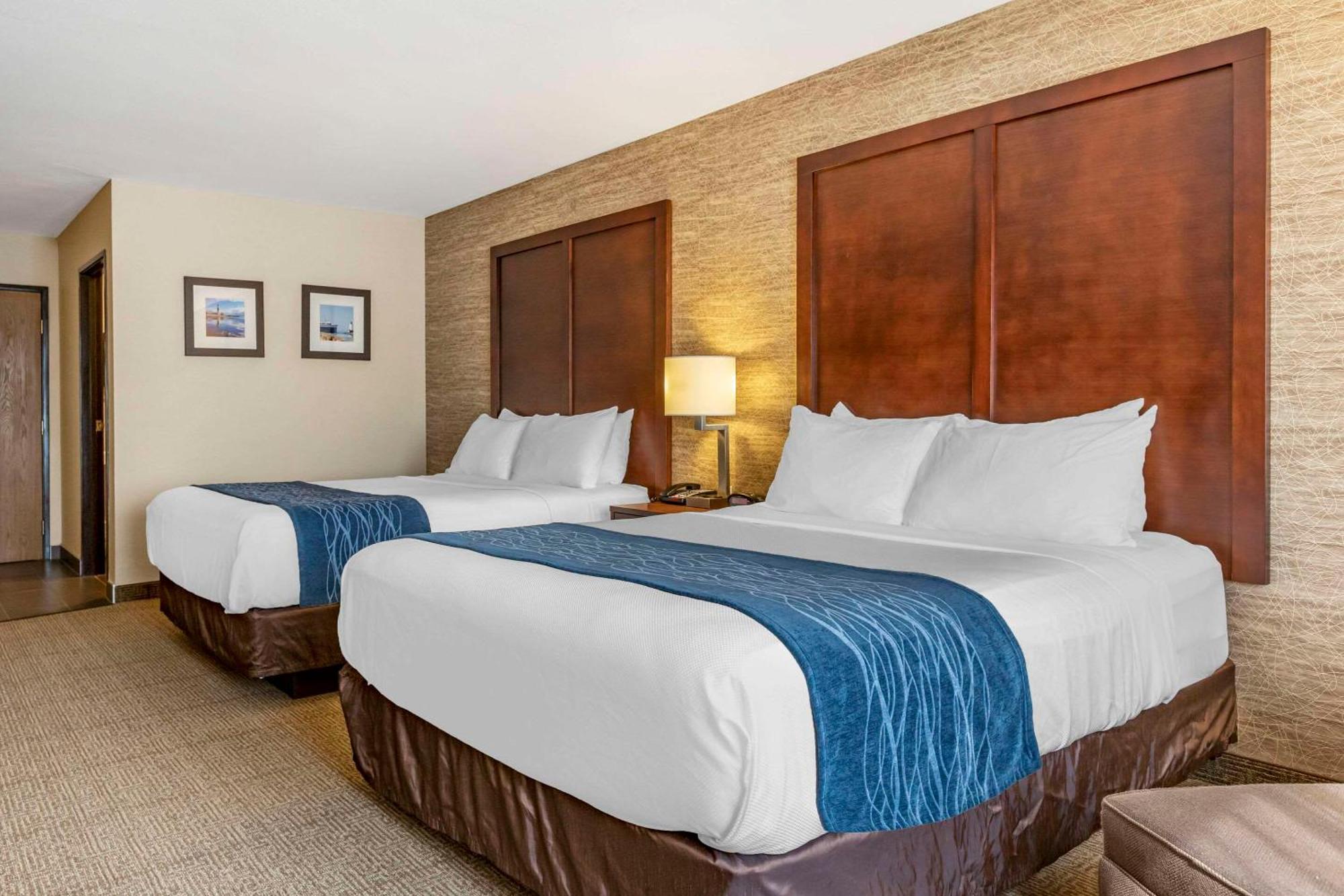 Comfort Inn Ludington Near Us-10 Zewnętrze zdjęcie