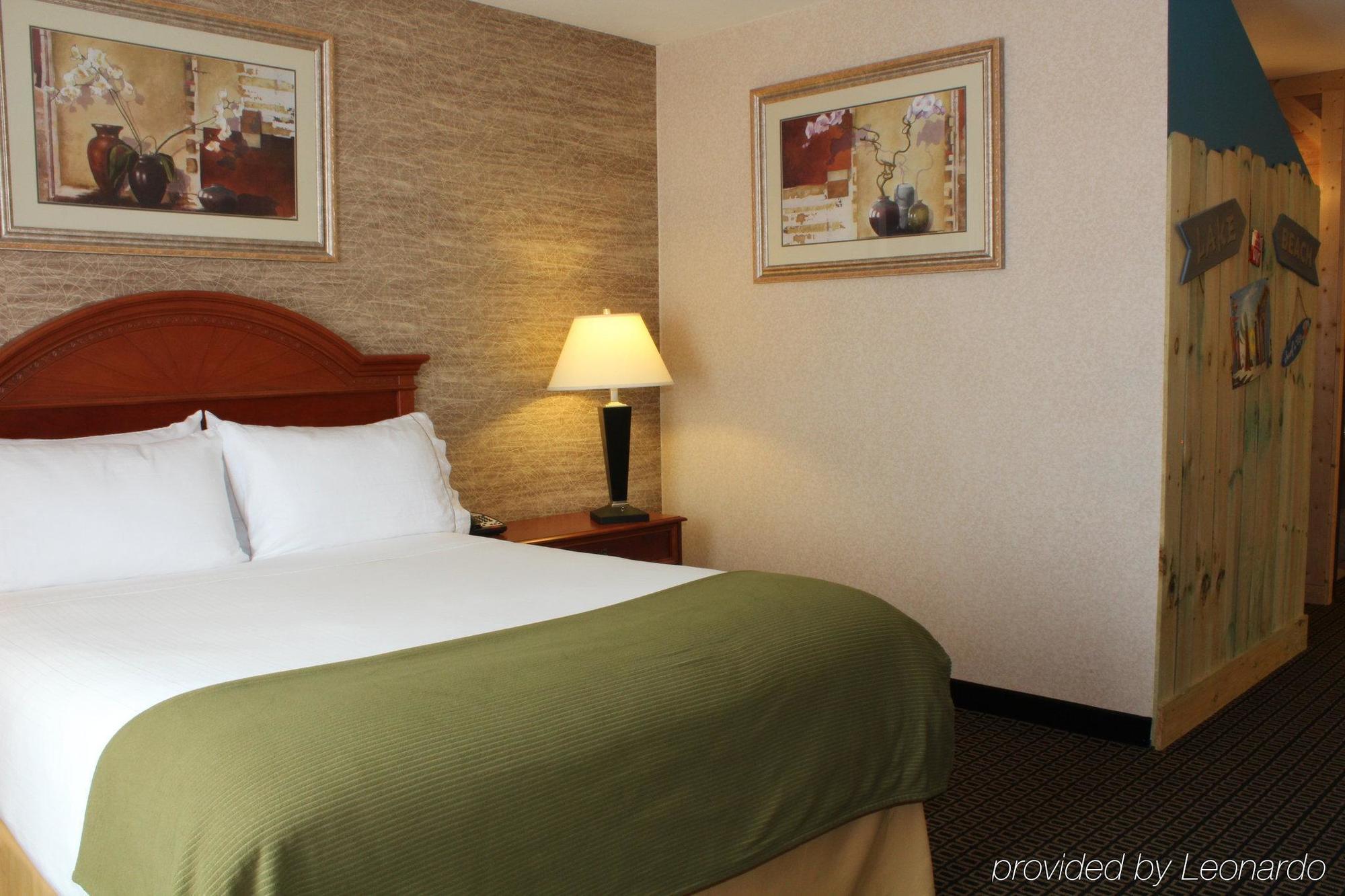 Comfort Inn Ludington Near Us-10 Zewnętrze zdjęcie