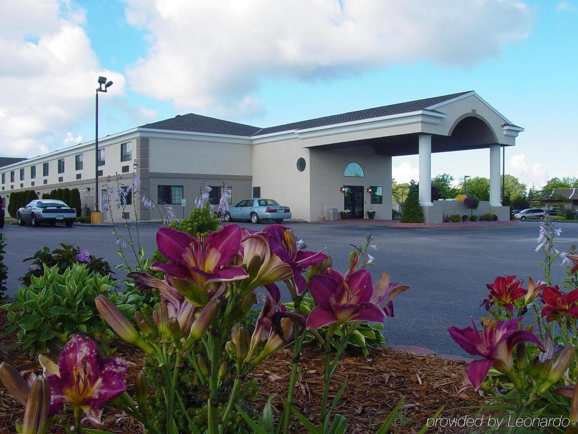 Comfort Inn Ludington Near Us-10 Zewnętrze zdjęcie